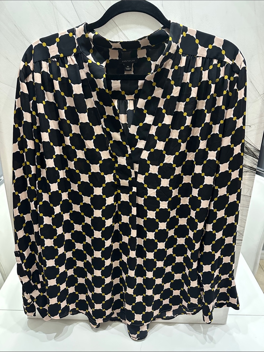 Ann Taylor Geometric Link Print Long Sleeve V-Neck Blouse Size XL